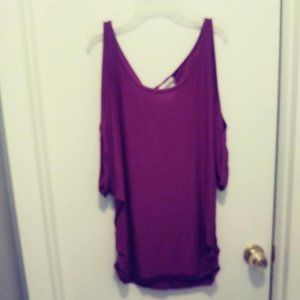 Women's Open Sleeve Top w Back neckline tie